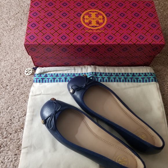 Tory Burch Flats size 5M - Picture 1 of 2